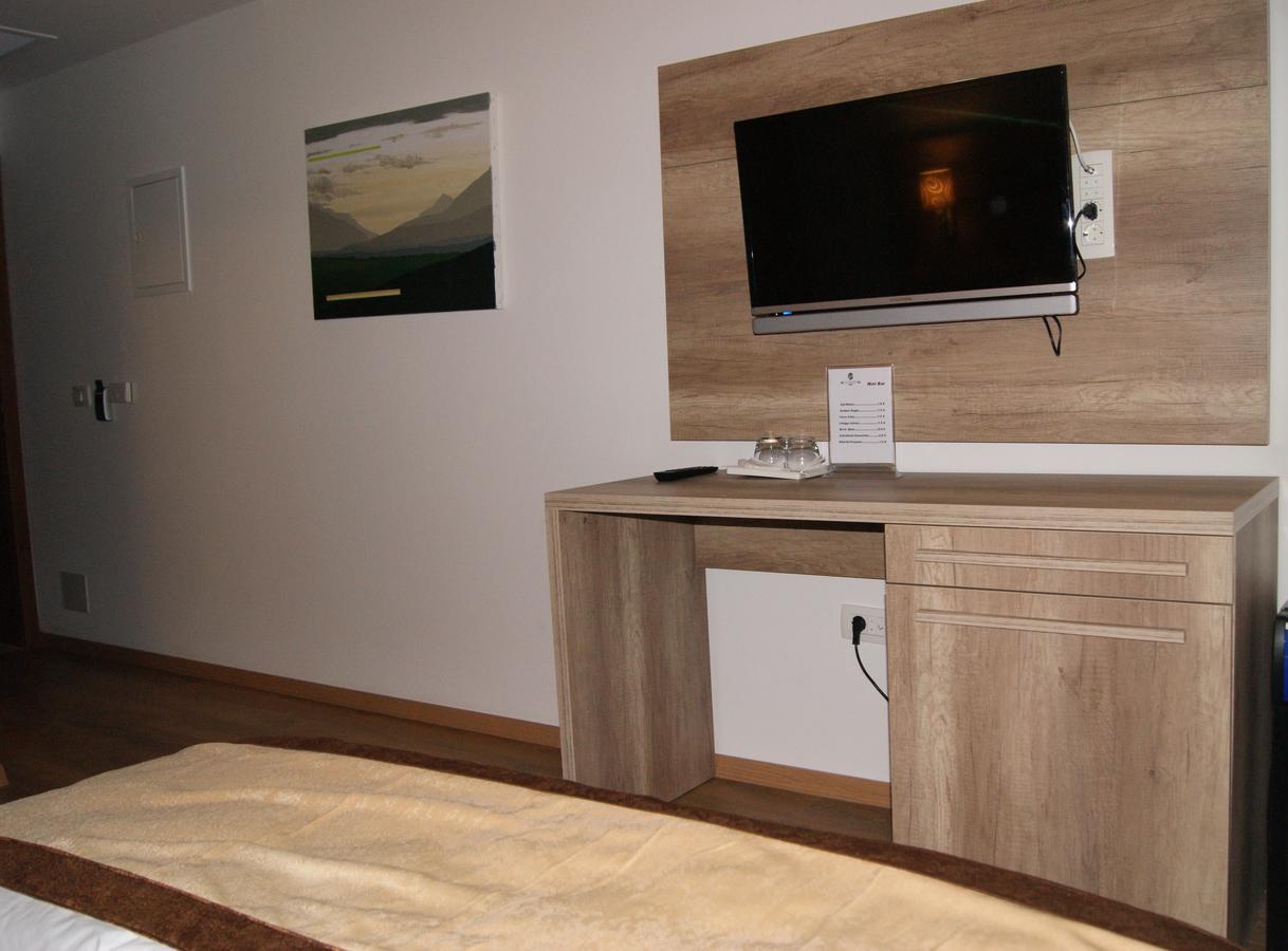 Hotel Prizreni מראה חיצוני תמונה
