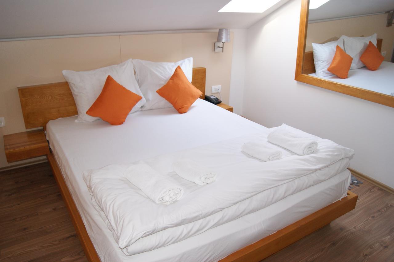 Hotel Prizreni מראה חיצוני תמונה