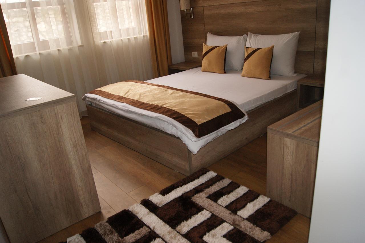 Hotel Prizreni מראה חיצוני תמונה